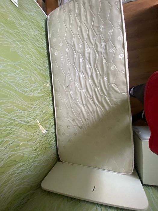 Продам кровать