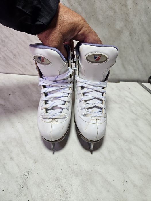 Patine 2028 gheata patinaj artistic  Riedell marime eu 30-31 ( 19,8 cm