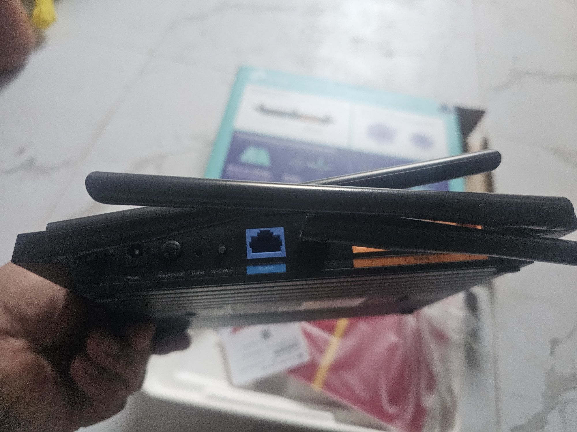 Продам свою Wi-Fi роутер в отличном состояние