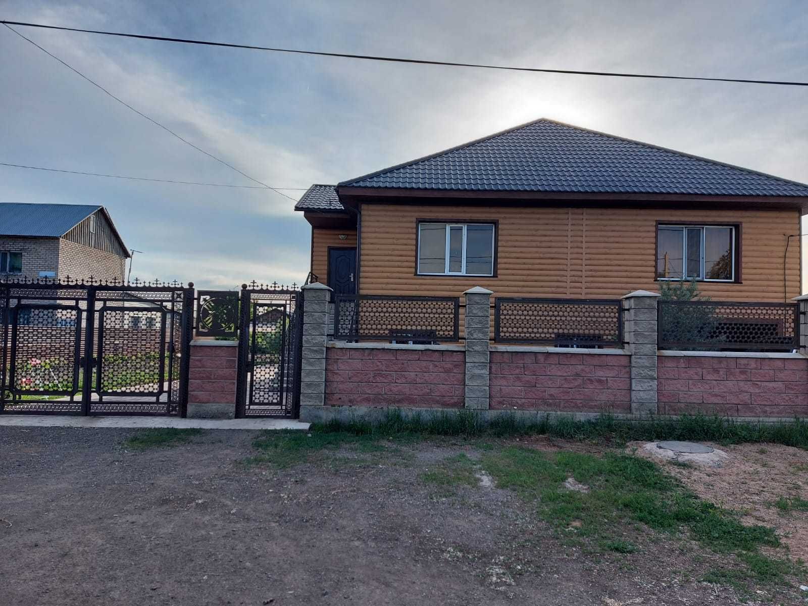Двухэтажный дом коттедж в городе Косшы