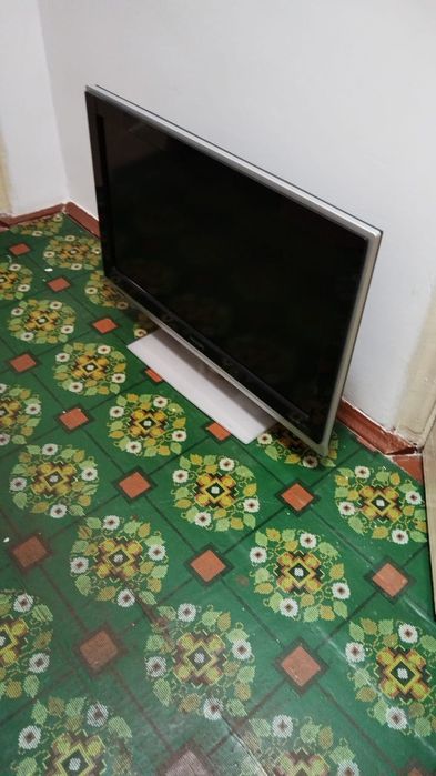 Телевизор LCD дисплей
