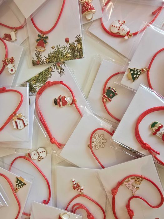 Коледни подаръци