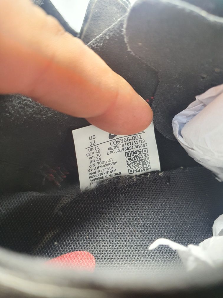 Маратонки Nike React Element 55

Обувките са носени ,но в отлично съст
