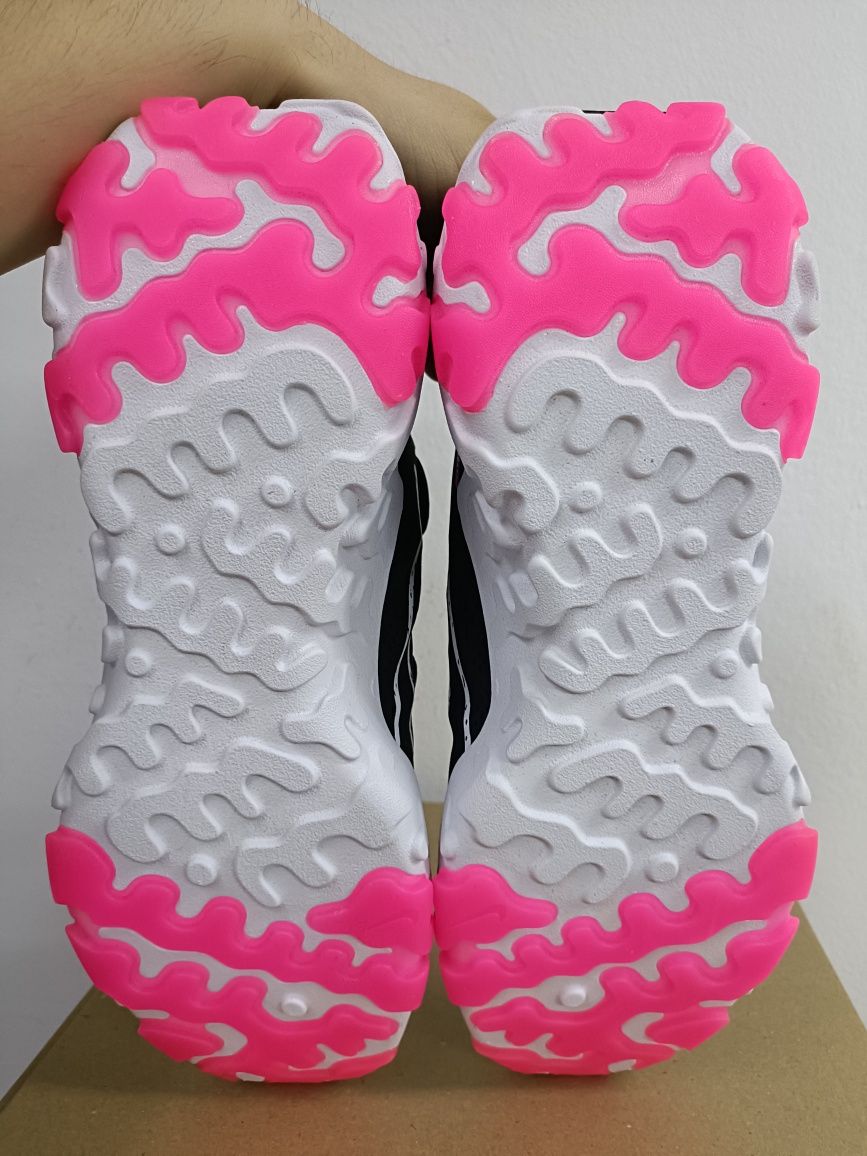 Nike React Vision номер 43