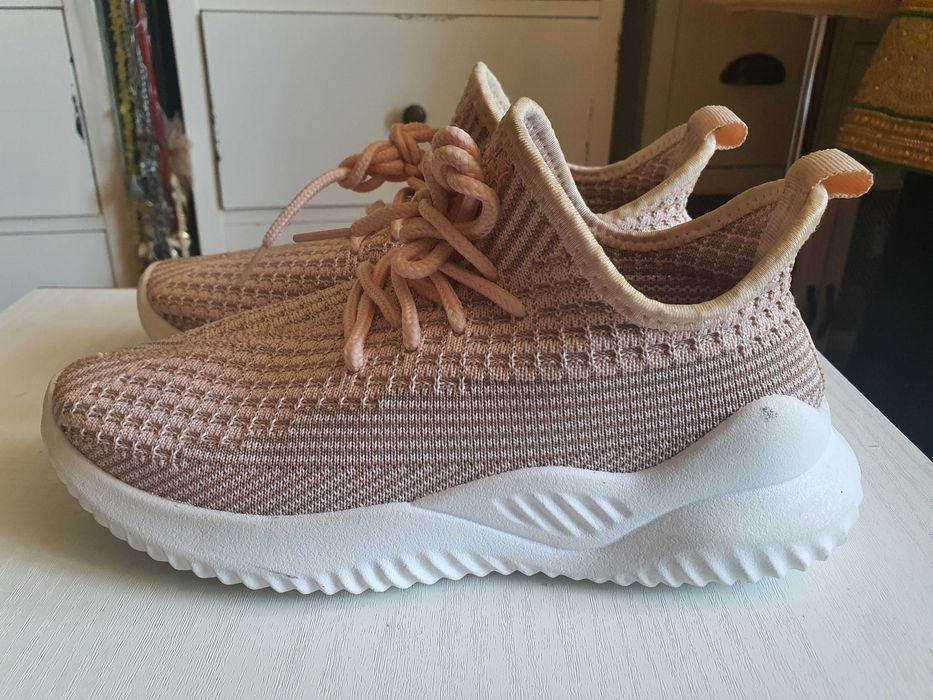 Adidasi panza marimea 36 Rubi Shoes