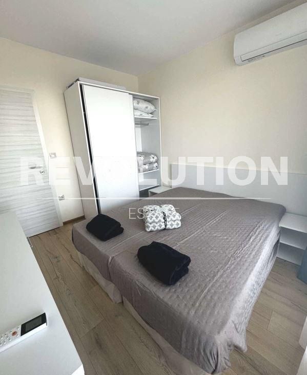 Дава се под наем Двустаен апартамент в Варна, Аспарухово - 65 кв.м за 700 € - Снимка #4