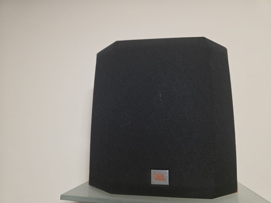 Boxe surround JBL E10
