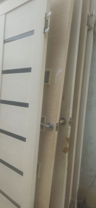 Продам межкомнатные двери бу