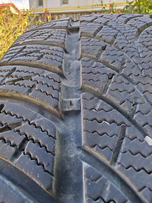 Cauciucuri iarnă 215/60 R17 noi