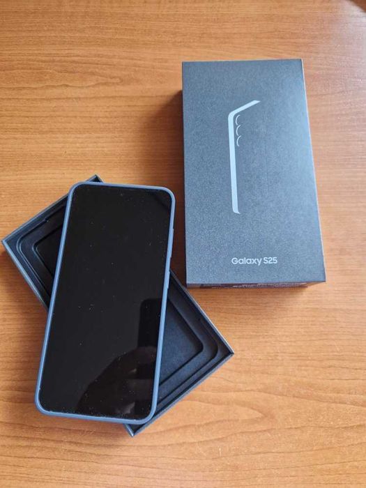 Продавам смартфон Samsung Galaxy S25 512GB JetBlack