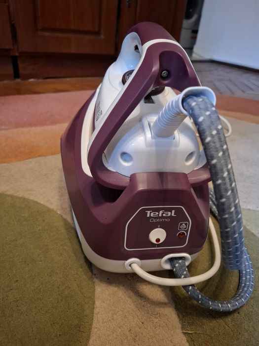 Statie de calcat Tefal