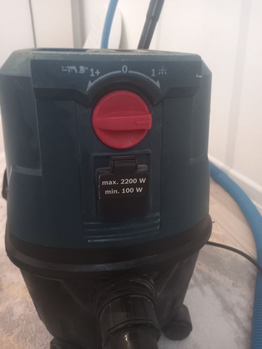 Пылесос  универсал