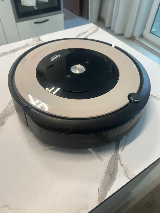 Робот прахосмукачка!