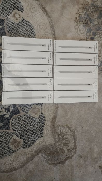 Planshet uchun universal ruchka