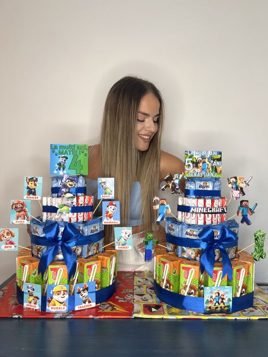 Tort din dulciuri ambalate