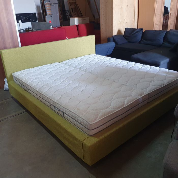 Pat dormitor tapițat 1.80m/2m+saltele