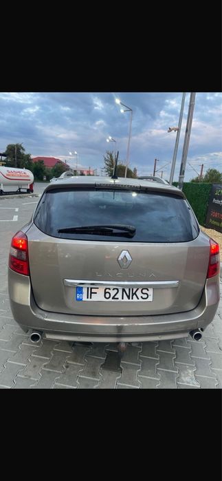 Laguna 3 Initiale Paris .