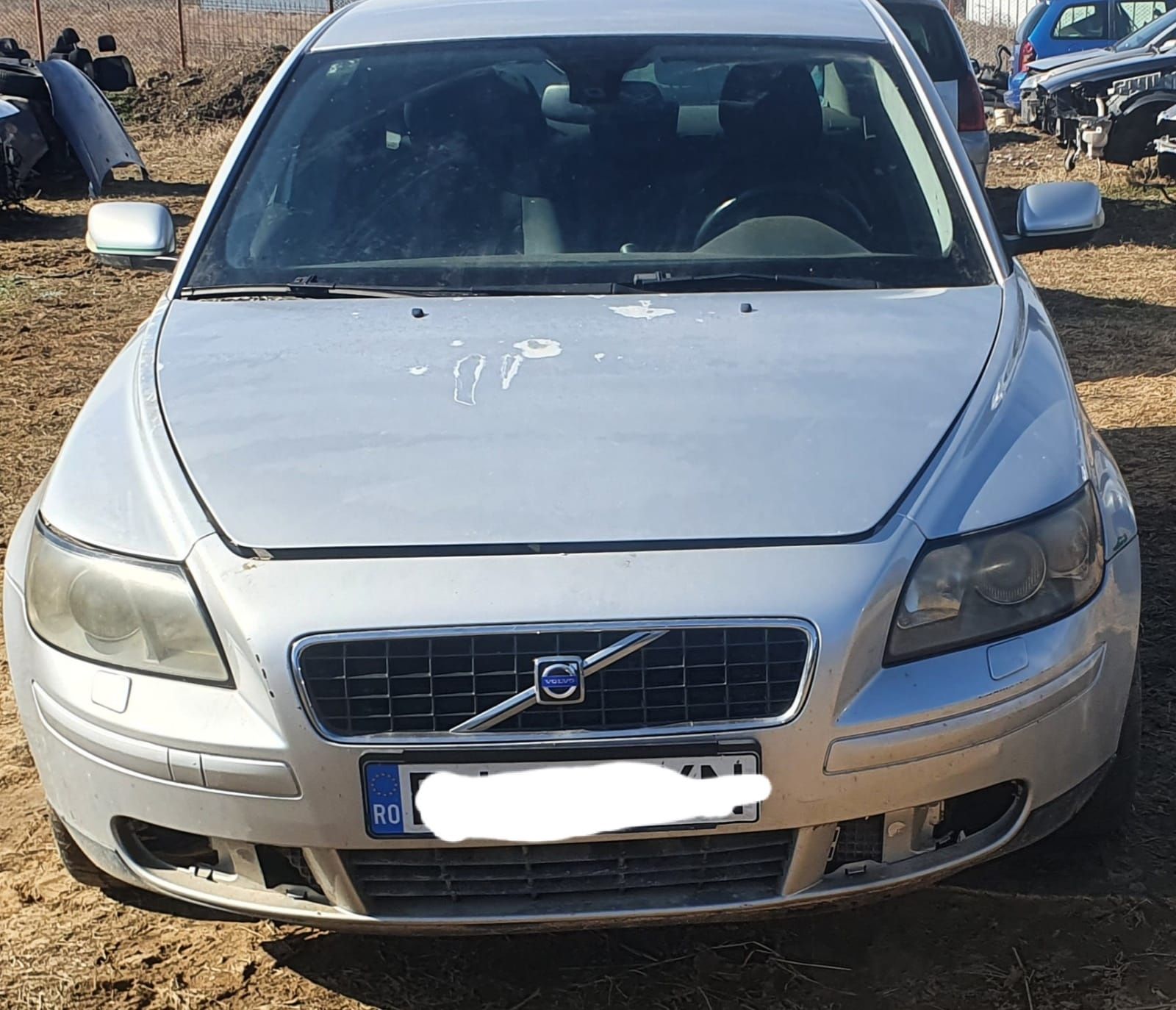 Dezmembrez Volvo s40 2.0 diesel