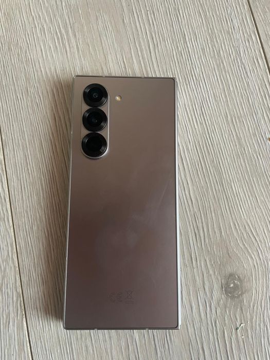 La schimb pe iPhone 16 pro max