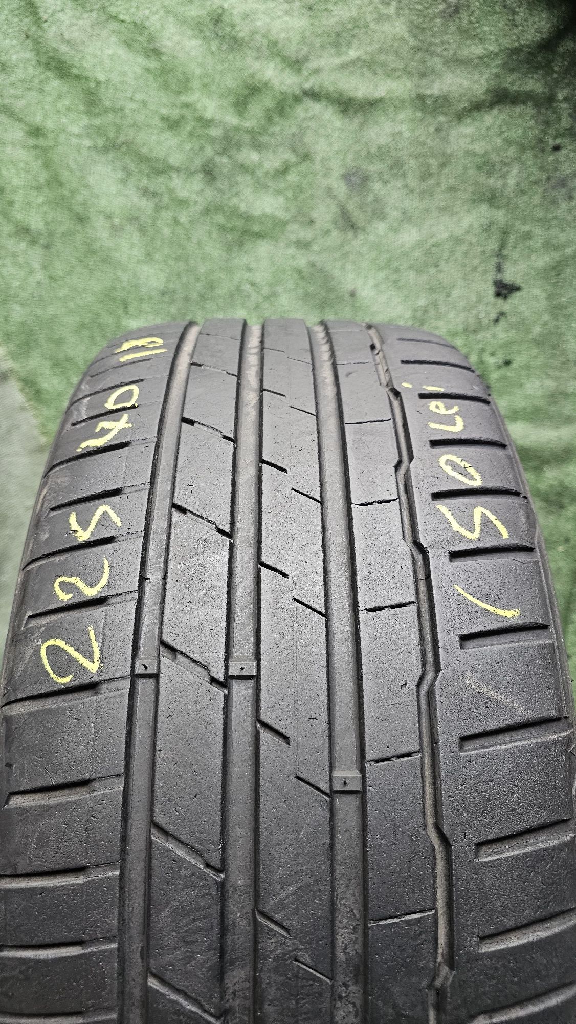 1x 225 40 18 vara hankook