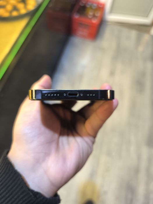 Iphone 14 pro 83 %radnoy