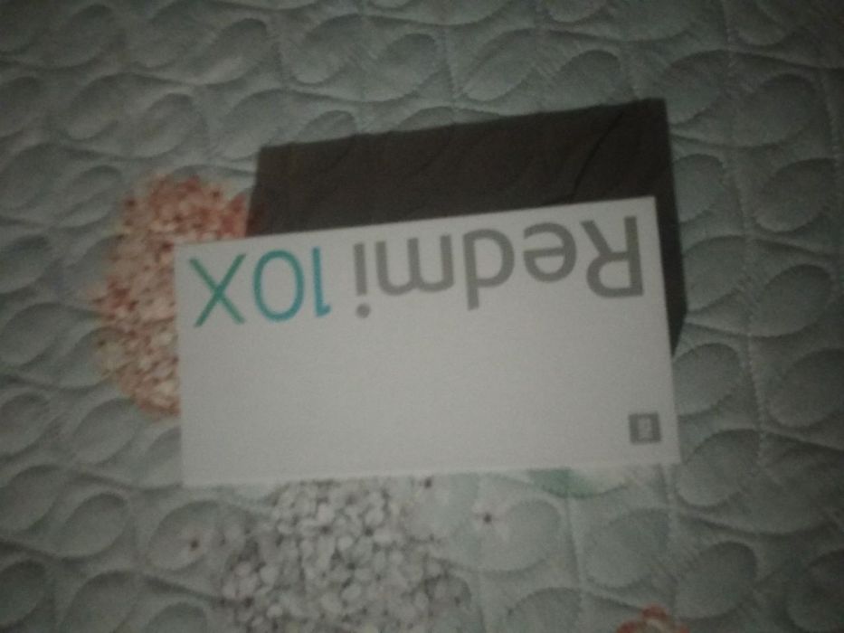 Продаю телефон редми