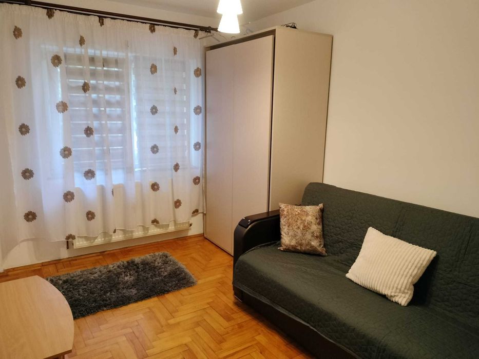 Inchiriez apartament 3 camere in Marasti, str. Bucuresti nr.86+Parcare