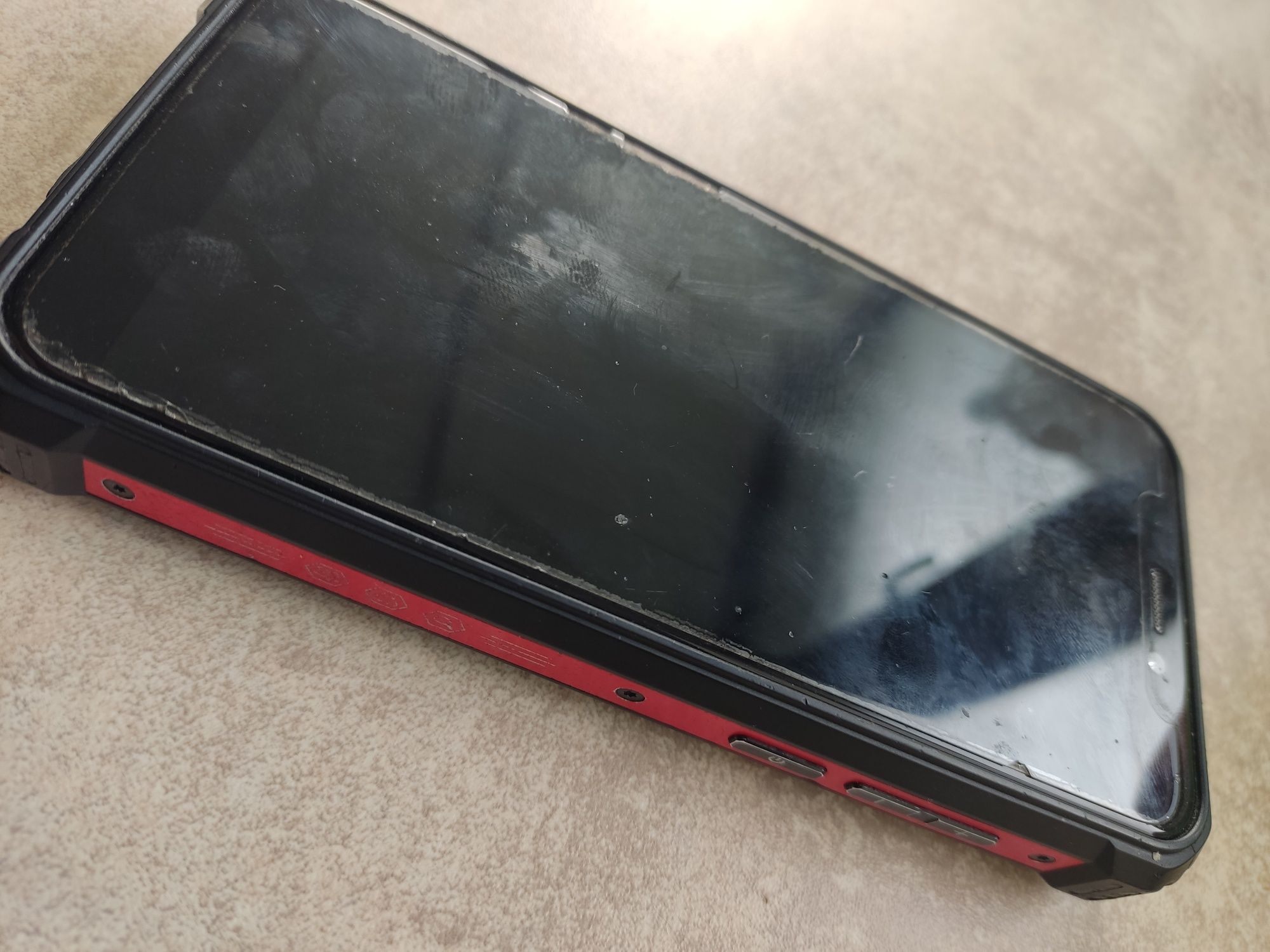 Телефон Oukitel Ip-68