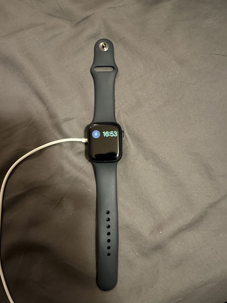 Apple Watch Series 7 41mm Midnight 89% battery life