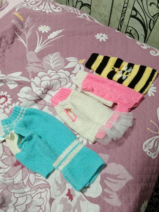 Вязаные кофточки для собак и кошек.