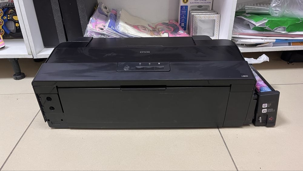 Продаю принтер Epson L1800