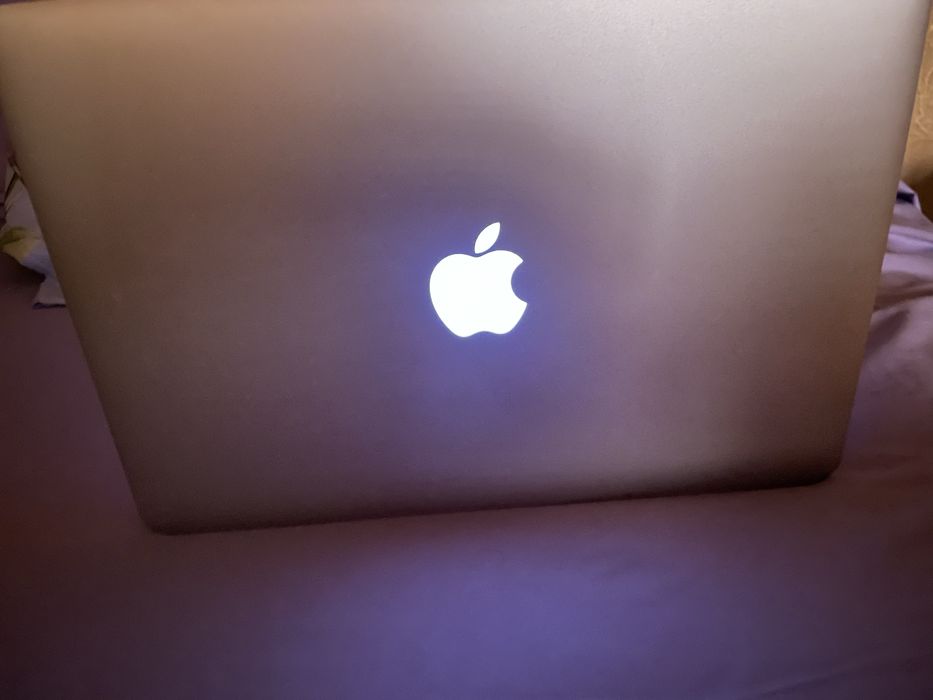 MacBook Air  2022