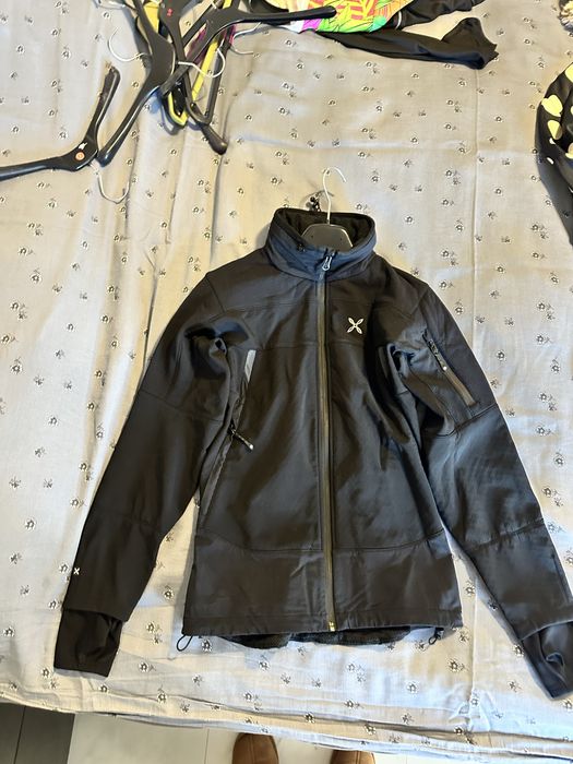 Дамски якета Montura