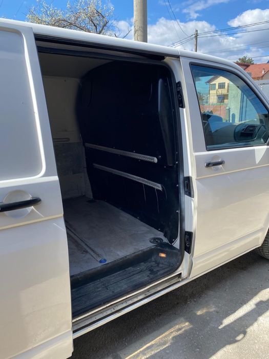 Volkswagen Transporter T5 3 locuri inmatriculat
