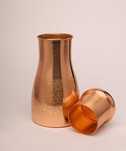 Carafă de apă din cupru Asteya, cu capac/pahar  Gravat Oriental 950 ml