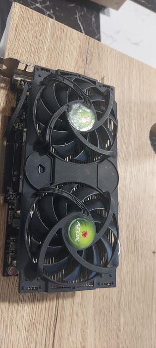 Продам видеокарту afox gtx 560