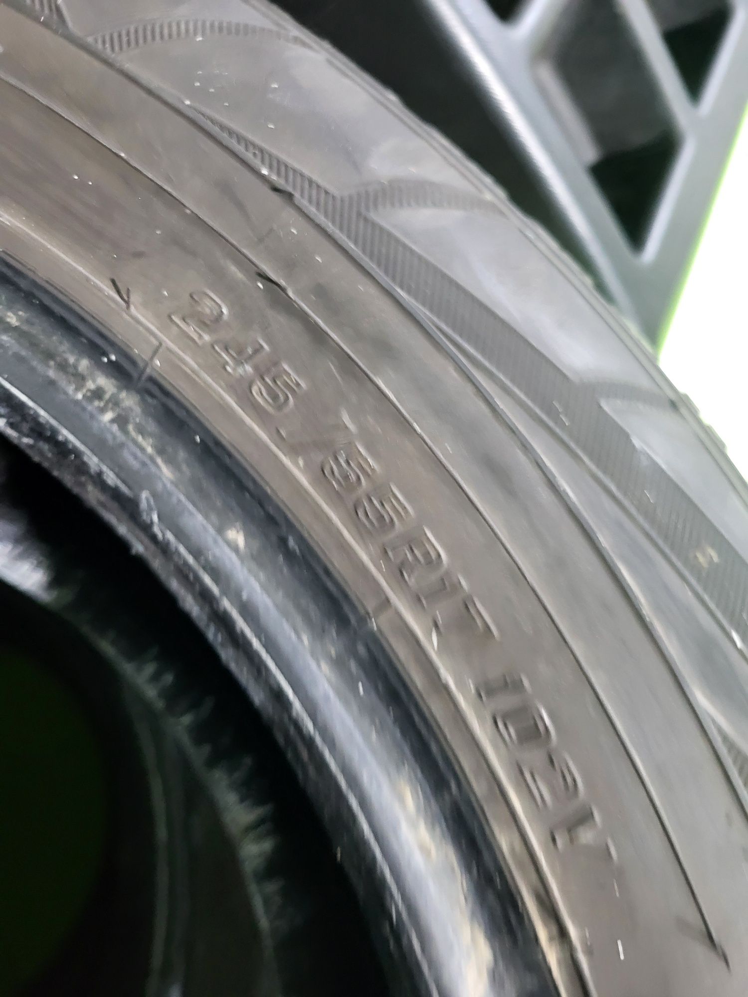 4 бр зимни 245/55/17 Falken