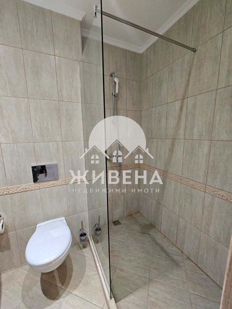 Продавам обзаведен 2-стаен апартамент, кв. Аспарухово