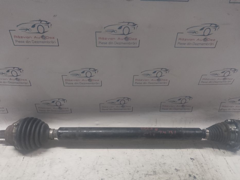planetara dreapta fata volkswagen golf 7 1.4 benzina 2014
