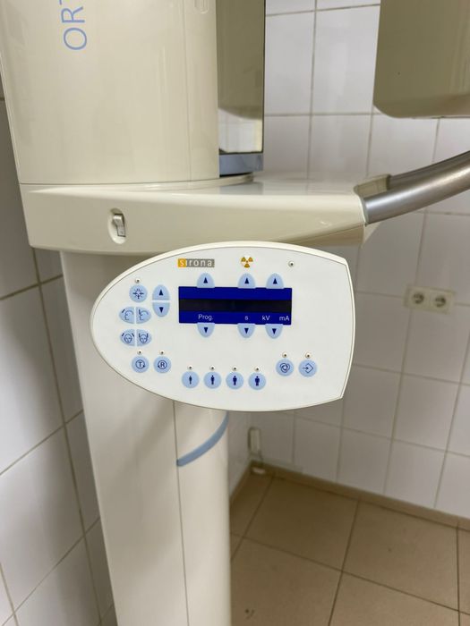 Панорамный рентген-аппарат Sirona Orthophos XG5 2D

Продается панорамн