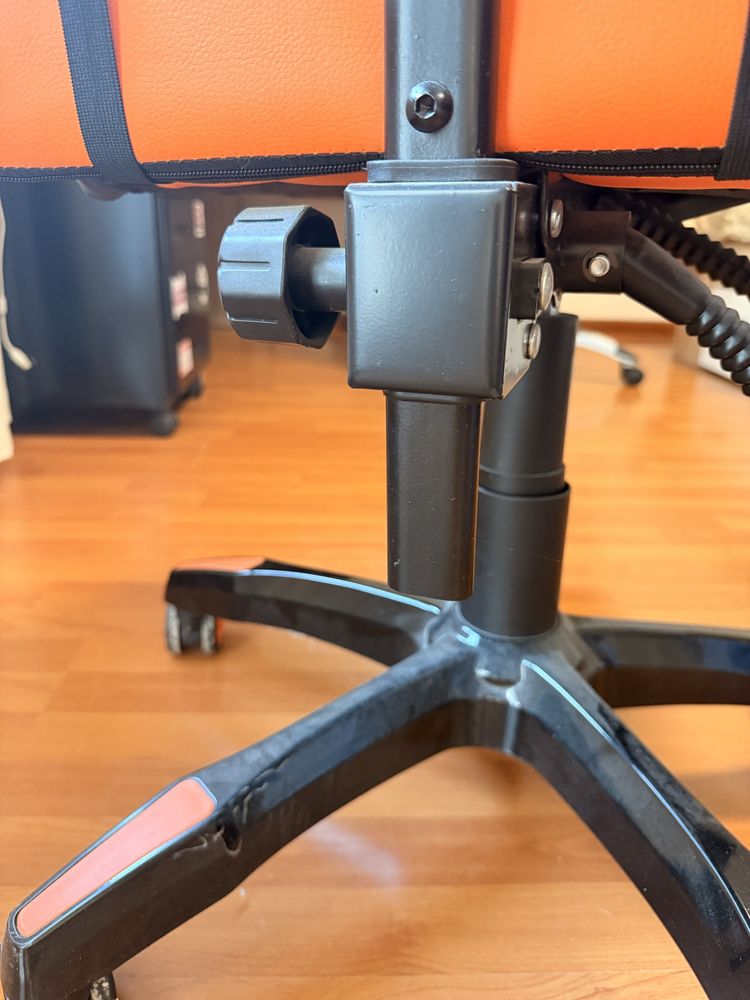 Raidmax Drakon DK602 геймърски стол