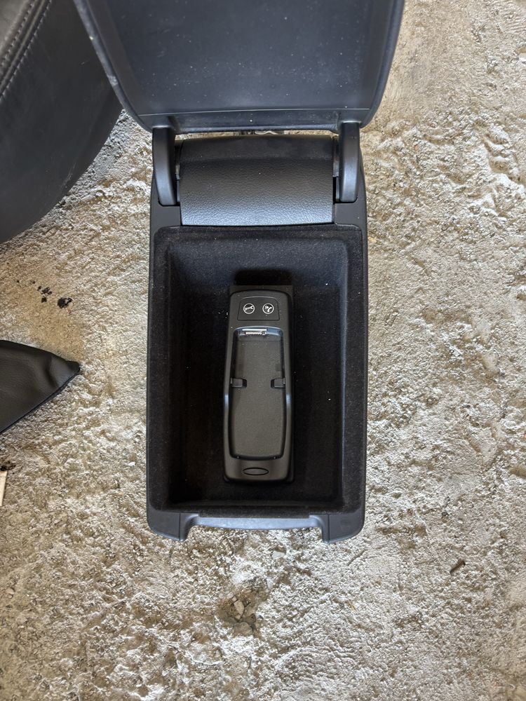 Седалки от Audi a6 c6 2006