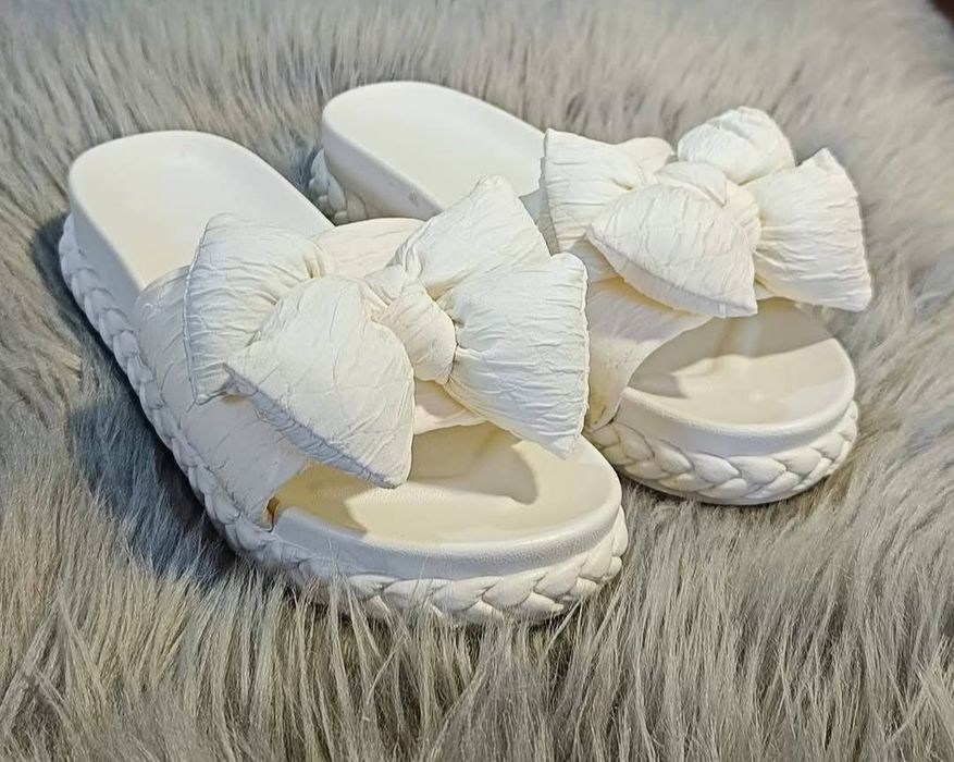 НОВО. Дамски чехли от еко кожа с панделка;бяло,розово,черно и сребърно