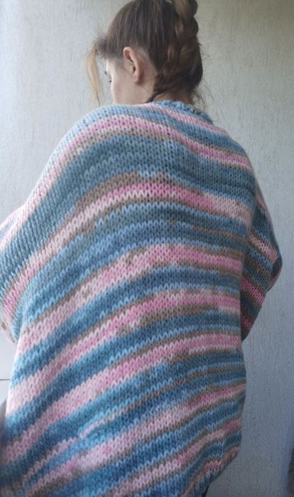 cardigan chunky oversize tricotat manual cu lana in compozitie culori