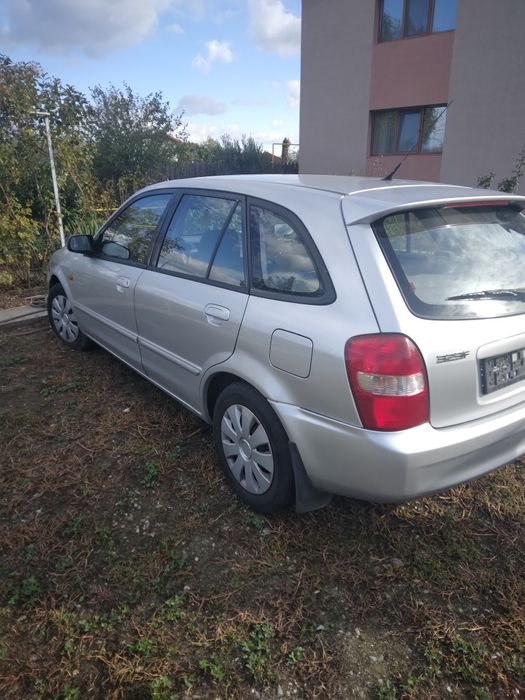 Dezmembrez Mazda 323f