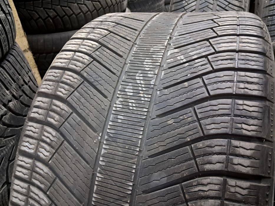 Anvelope second iarna 295 30 R20 Michelin