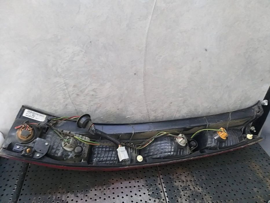 Stop tripla lampa stanga honda cr v 2 rd 2vp23803801