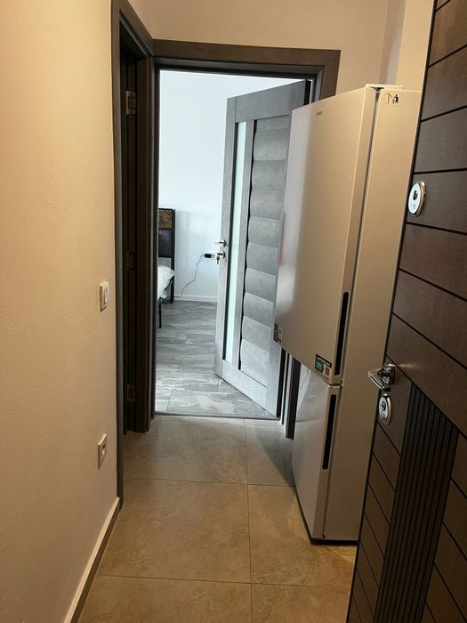 Închiriez gars conf 1