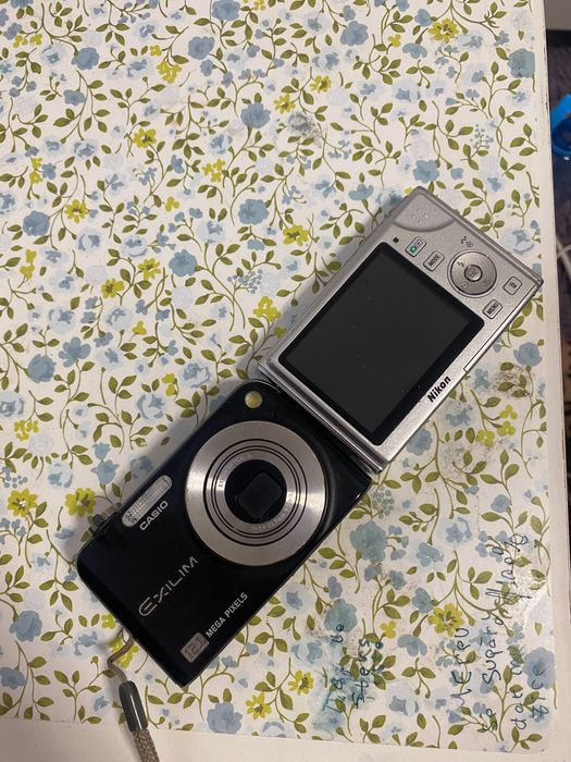 Camere video +aparate foto digitale