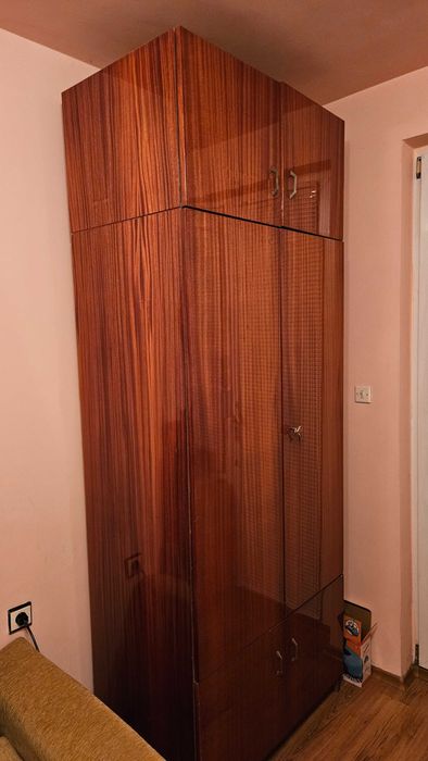 Гардероб/секции и скрин